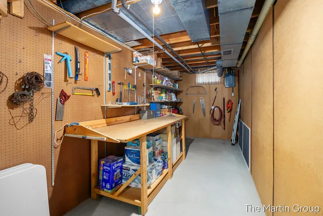 $435,900 | 2921 Rosewood Street, Hudsonville, MI 49426