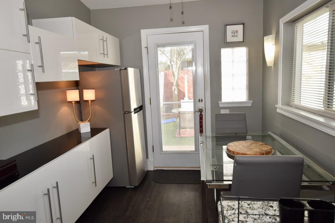 110 Ardsley Road Upper Darby, PA 19082 - Photo 17 of 41