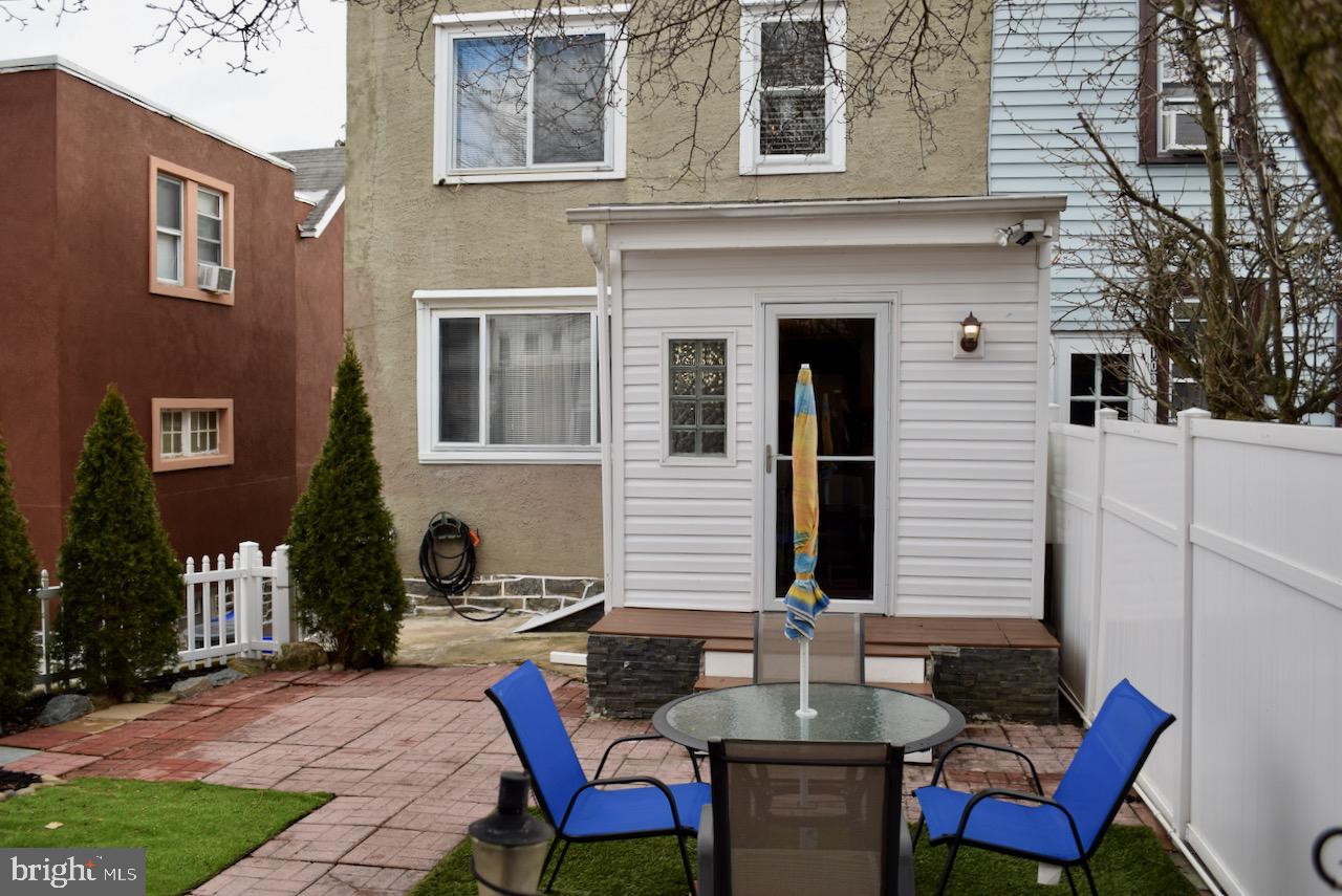 110 Ardsley Road Upper Darby, PA 19082 - Photo 38 of 41