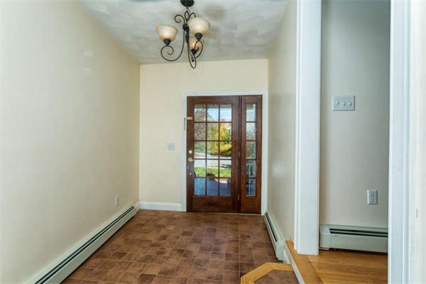 14 South Hampton Road Amesbury, MA 01913 - Photo 8 of 22