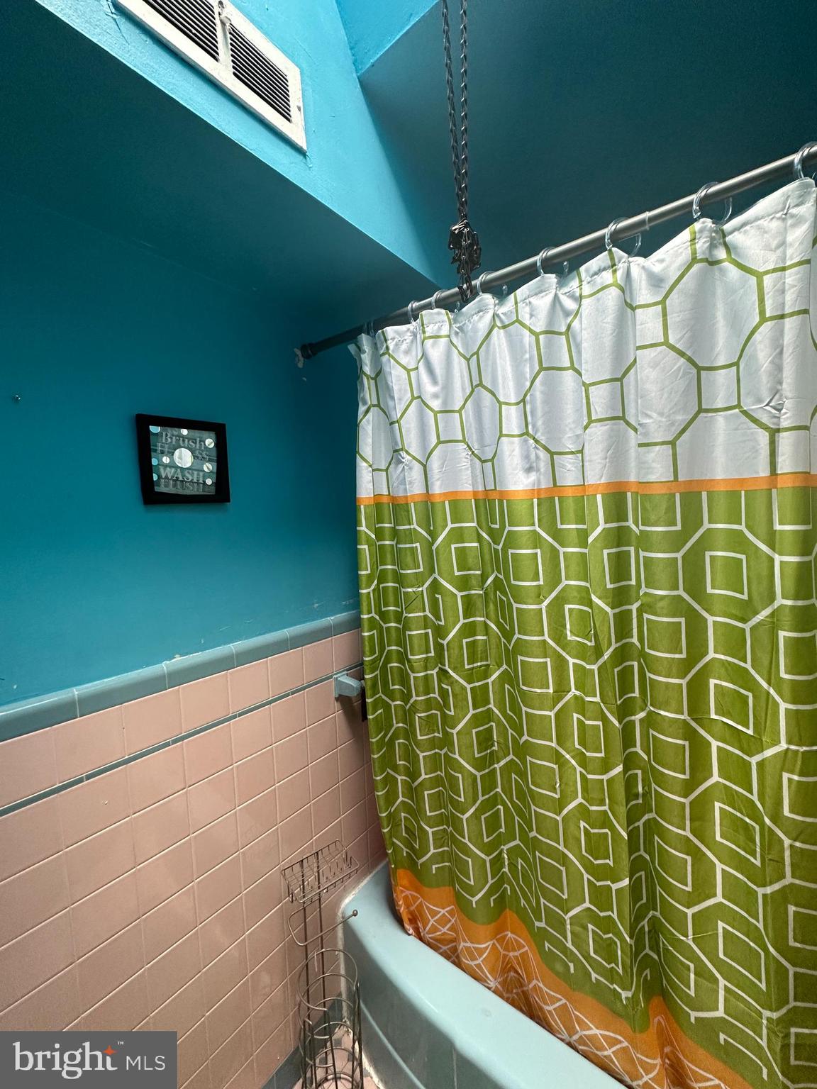 7537 Brookhaven Road Philadelphia, PA 19151 - Photo 10 of 16 Gallery Image 10