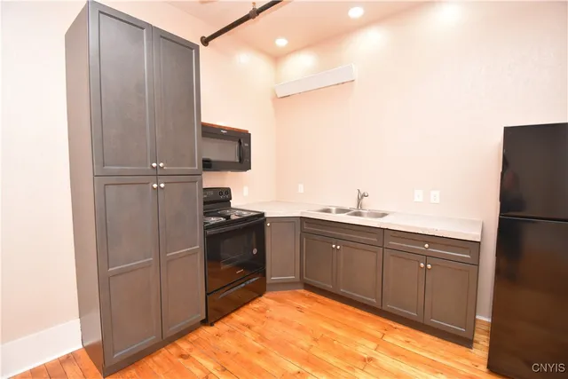 $1,300 | 170 Court Street, Unit 3, Watertown, NY 13601