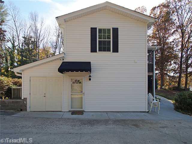 6927 Maynard Road Summerfield, NC 27358 - Photo 2 of 16 In-Law Suite.
