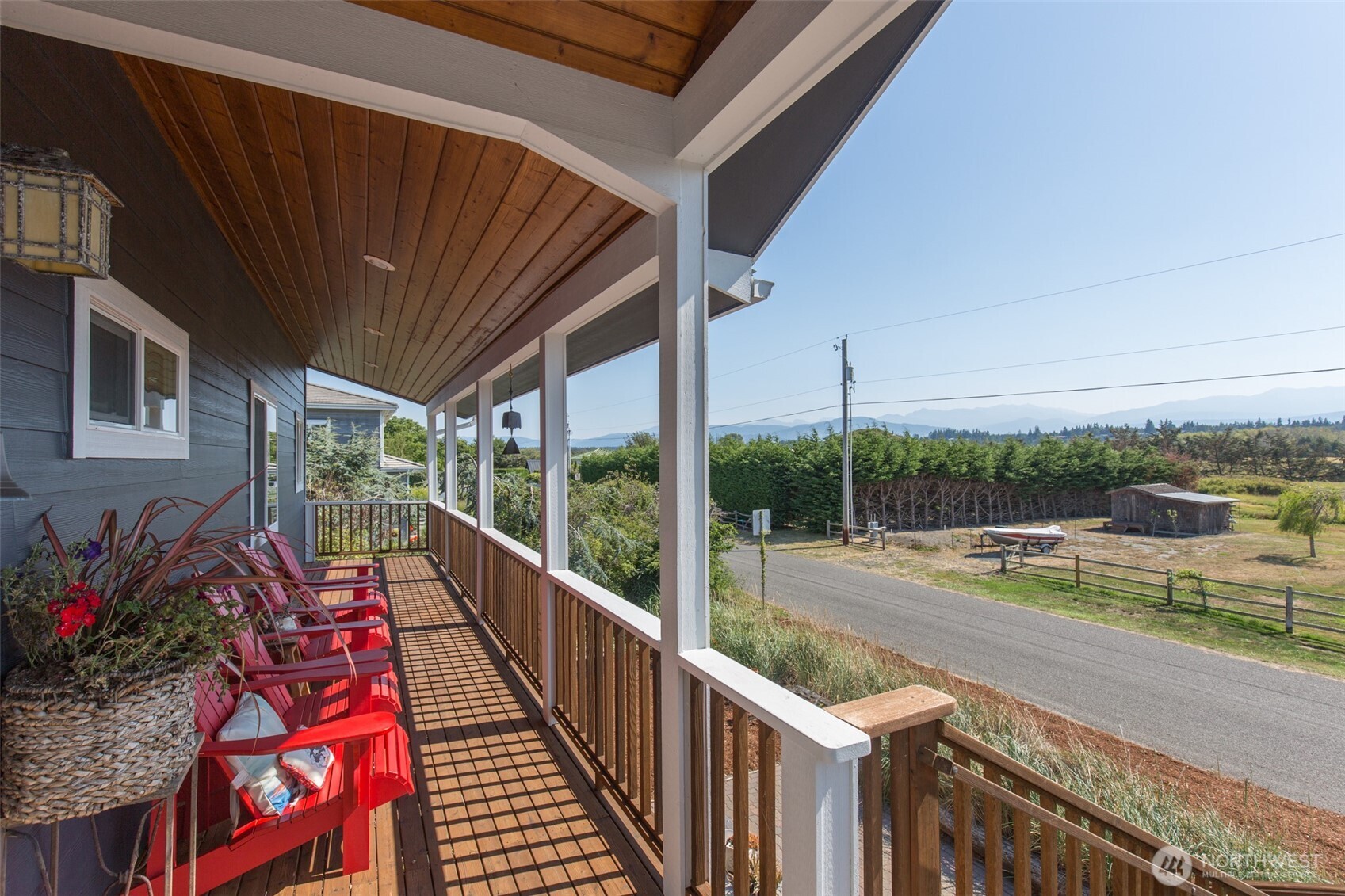1321 3 Crabs Road Sequim, WA 98382 - Photo 4 of 38 Gallery Image 4