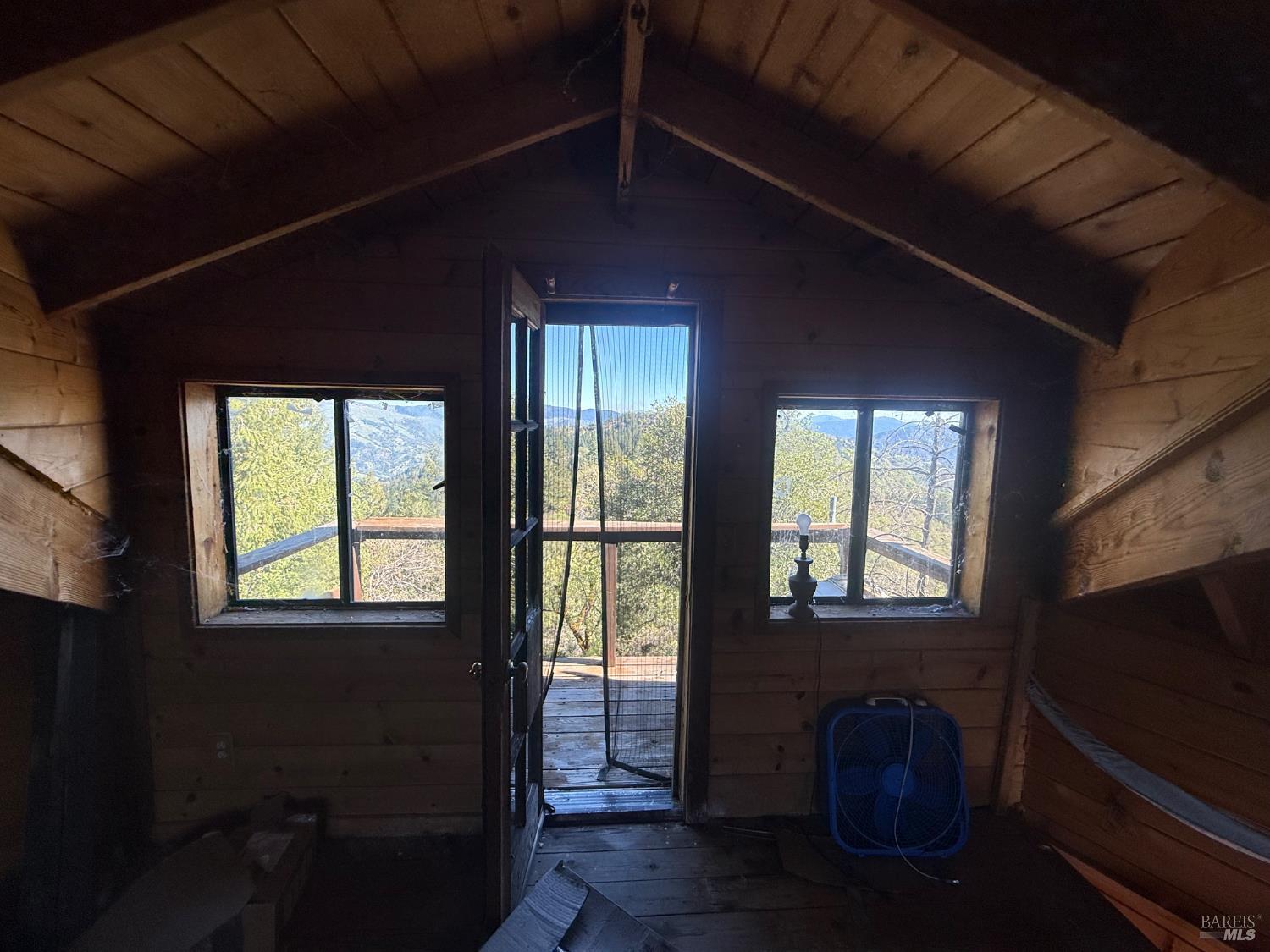 8001 Simmerly Road Laytonville, CA 95454 - Photo 6 of 22