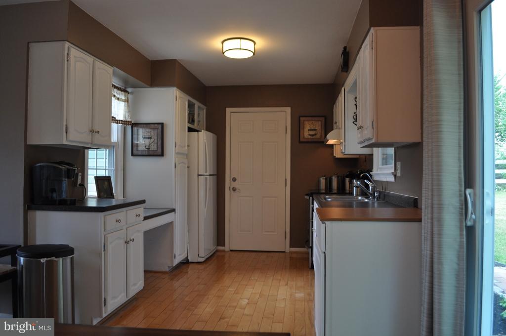 200 Queens Gate Road Lititz, PA 17543 - Photo 13 of 29 Gallery Image 13