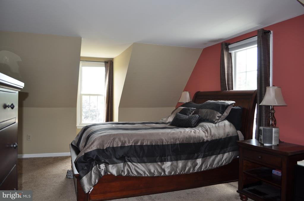 200 Queens Gate Road Lititz, PA 17543 - Photo 21 of 29 Gallery Image 21