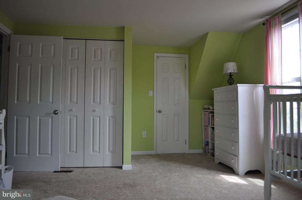 200 Queens Gate Road Lititz, PA 17543 - Photo 23 of 29 Gallery Image 23