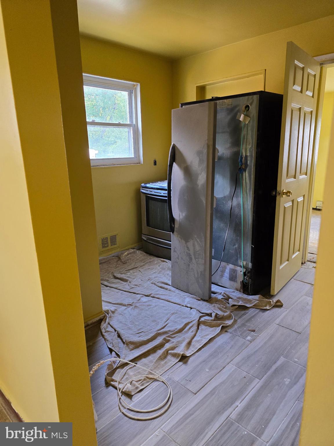 8329 Navahoe Drive Silver Spring, MD 20903 - Photo 5 of 24