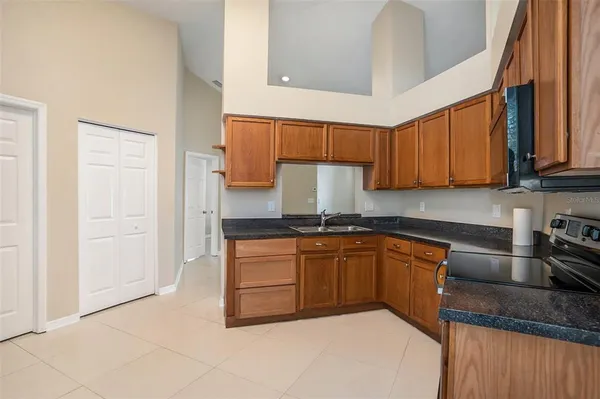 $2,200 | 12712 Longcrest Drive, Riverview, FL 33579
