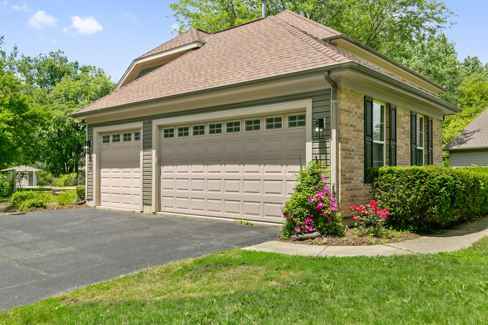 600 Brookstone Road Grayslake, IL 60030 - Photo 2 of 33