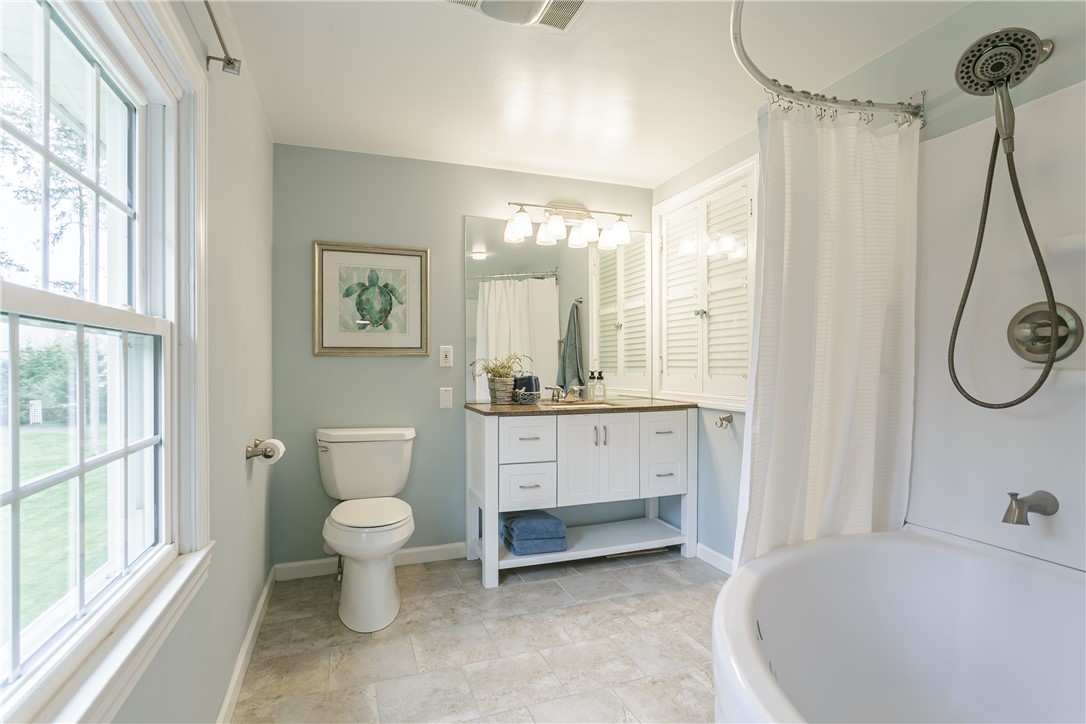 582 Pineglen Drive Webster, NY 14580 - Photo 28 of 49