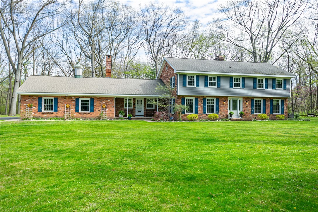 582 Pineglen Drive Webster, NY 14580 - Photo 3 of 49