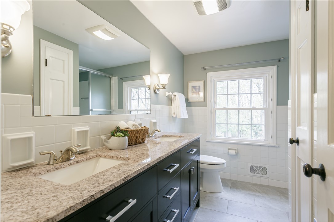 582 Pineglen Drive Webster, NY 14580 - Photo 35 of 49