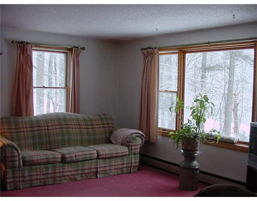 18 Oak Ridge Road Wiscasset, ME 04578 - Photo 4 of 8 Living Room.