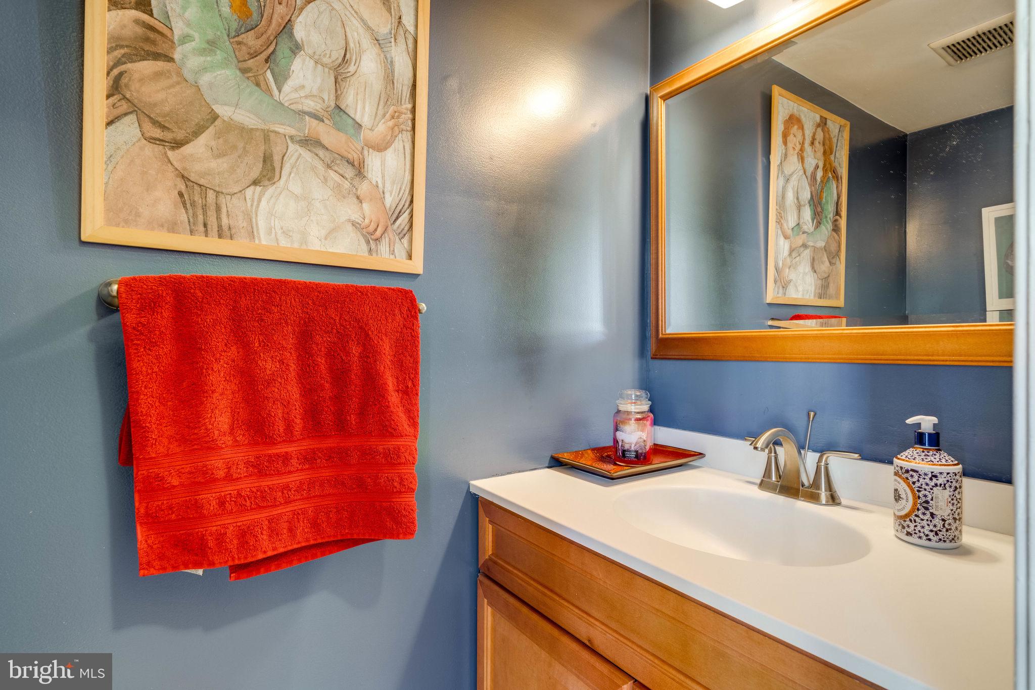 8969 Omega Court Springfield, VA 22152 - Photo 20 of 46 1/2 bath on the main level