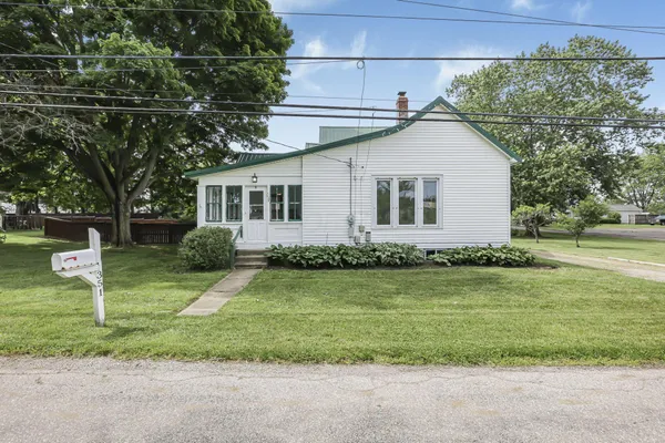 $259,900 | 351 North Clayton Street, Centerburg, OH 43011