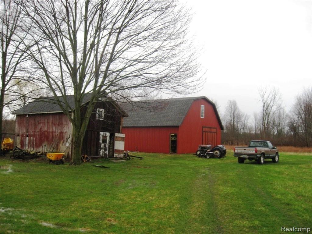 5291 Meldrum Road Casco, MI 48064 - Photo 5 of 6 Barn.JPG