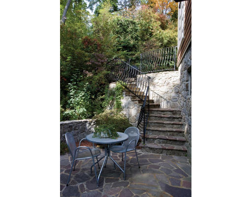 25 Edge Hill Road Newton, MA 02467 - Photo 8 of 8