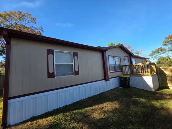 $1,575 | 9 Ridgeway Drive, Conroe, TX 77303