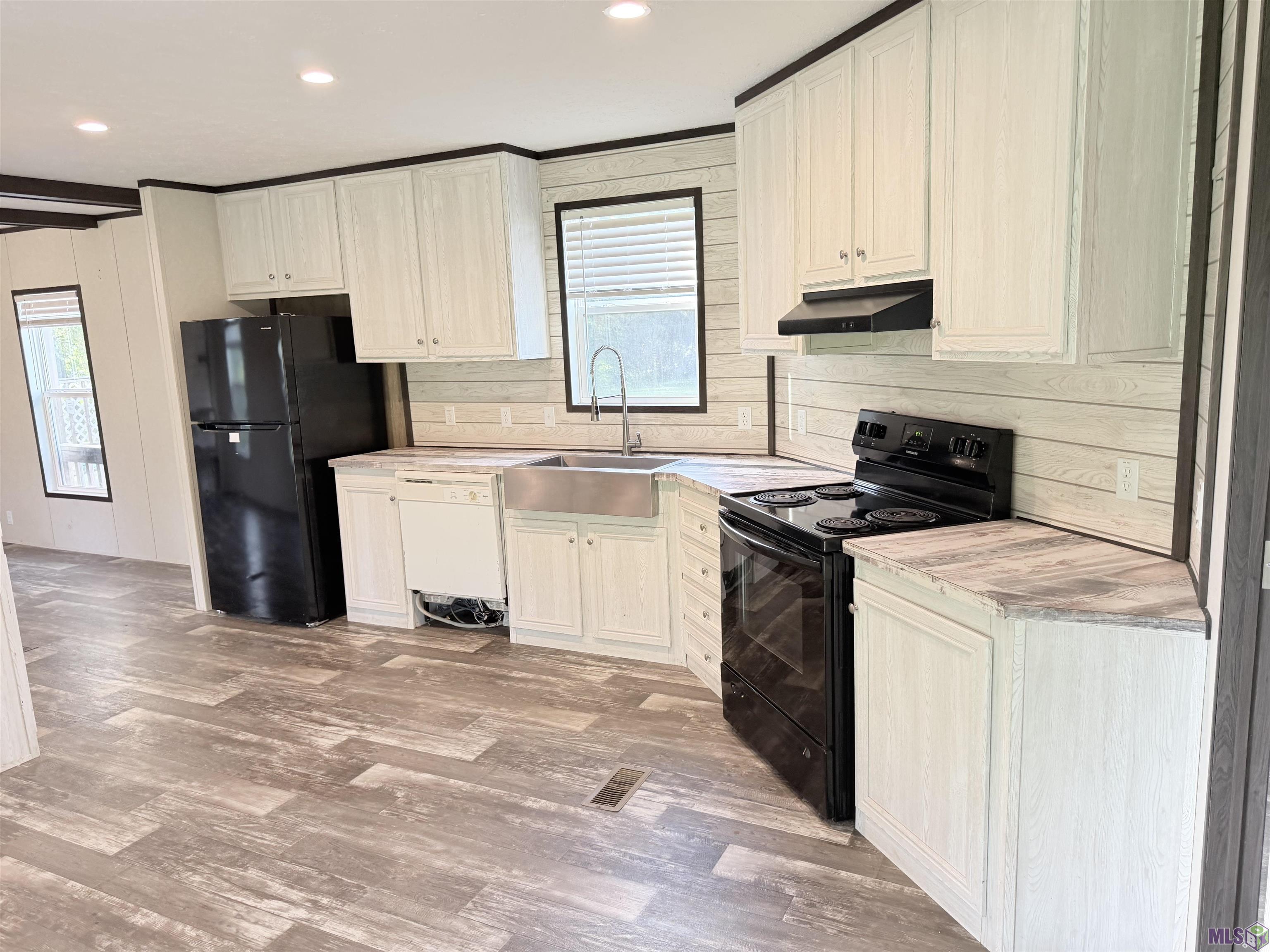 27458 Zack Magee Road Angie, LA 70426 - Photo 4 of 35