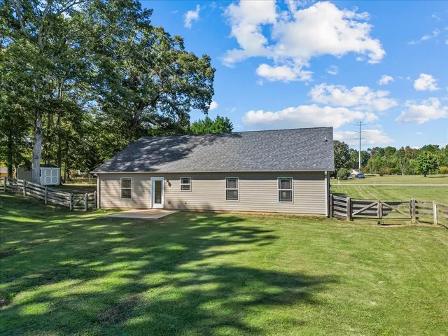 $325,000 | 141 Old Settle Road, Inman, SC 29349