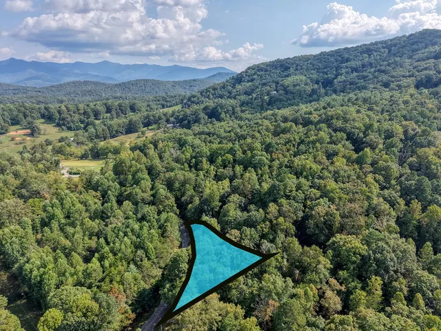 $389,900 | 8296 True Love Mountain Road, Young Harris, GA 30582