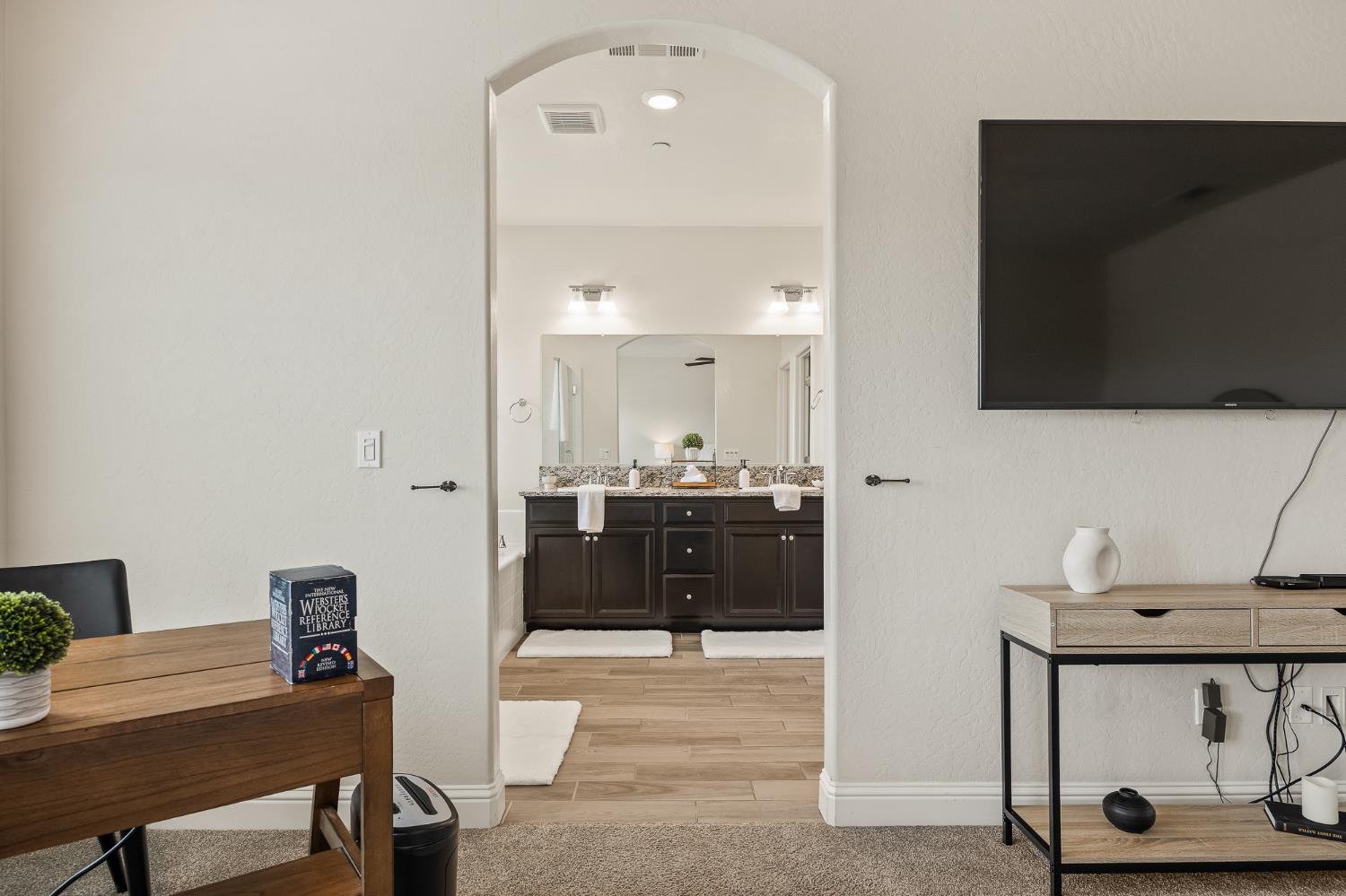 315 Timberline Way Madera, CA 93636 - Photo 50 of 75 a view of workspace with a mirror