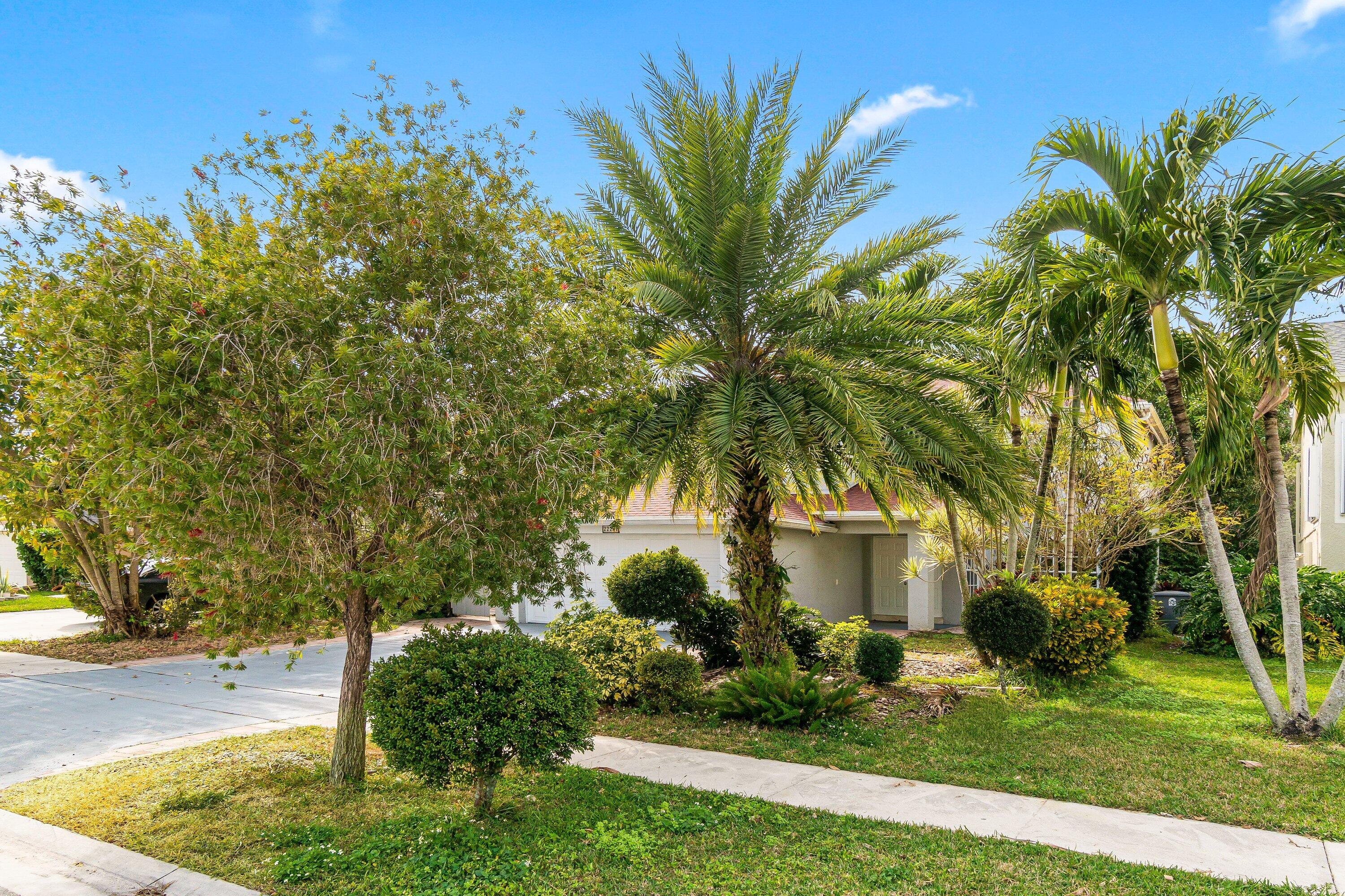 22251 Sands Point Drive Boca Raton, FL 33433 - Photo 3 of 44 003-22251SandsPointDrive-BocaRaton-FL-33