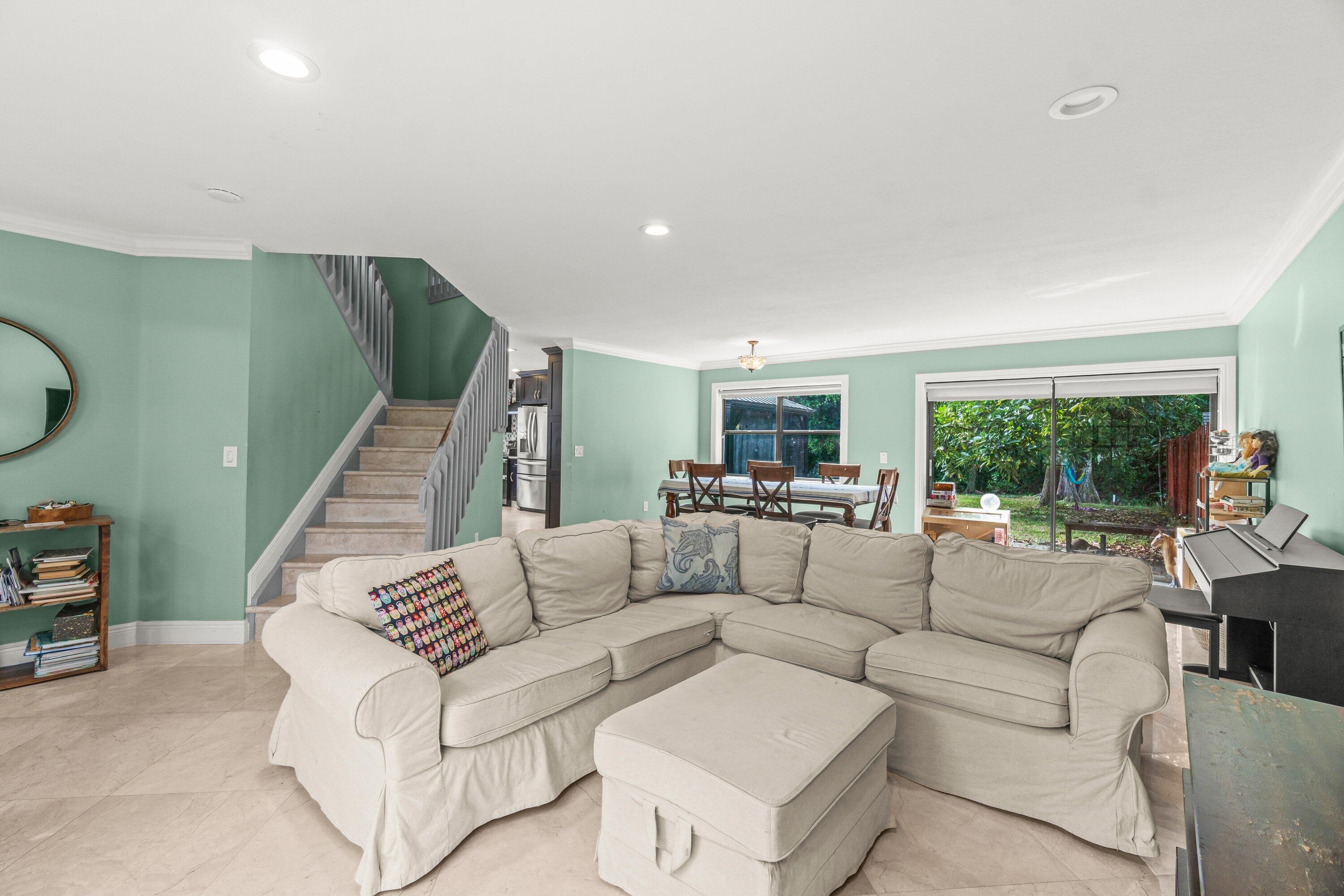 22251 Sands Point Drive Boca Raton, FL 33433 - Photo 5 of 44 005-22251SandsPointDrive-BocaRaton-FL-33