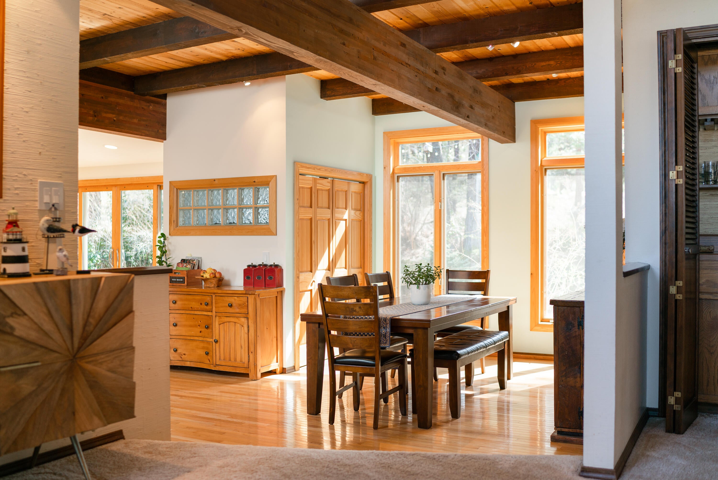 60400 Woodside Road Bend, OR 97702 - Photo 12 of 42 Dining Room