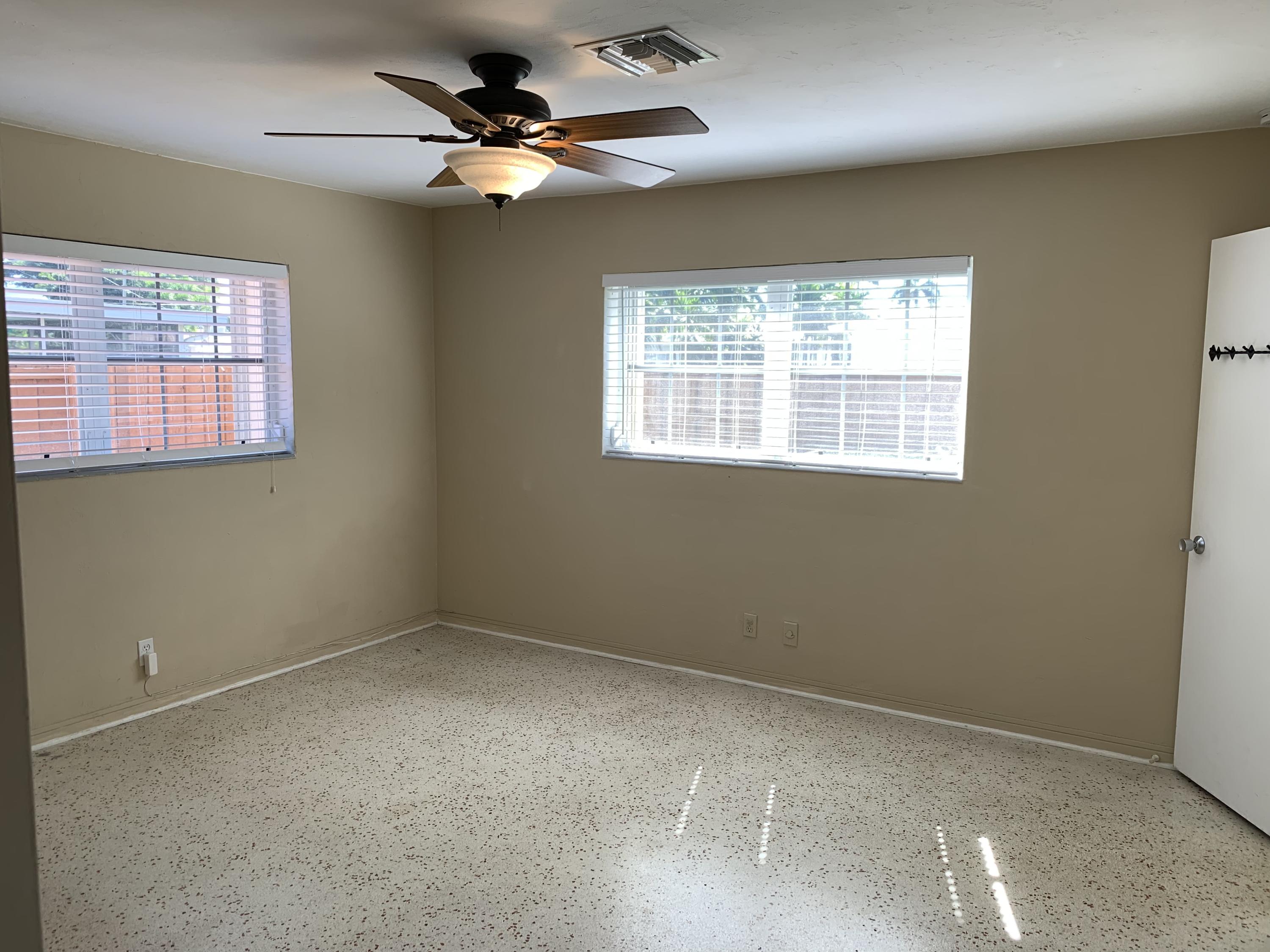 3118 Tyler Street Hollywood, FL 33021 - Photo 11 of 18 IMG_4366