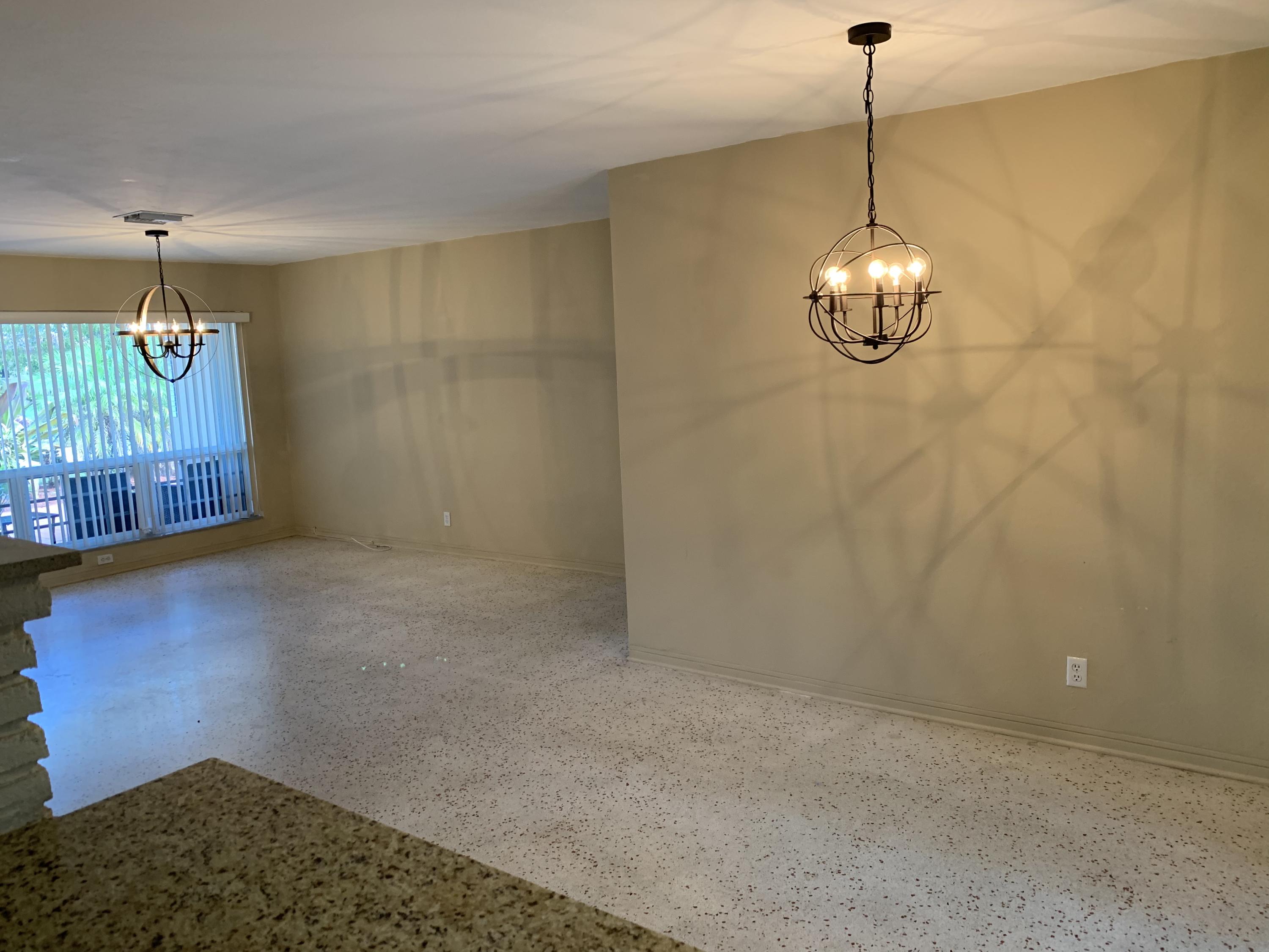 3118 Tyler Street Hollywood, FL 33021 - Photo 4 of 18 IMG_4349