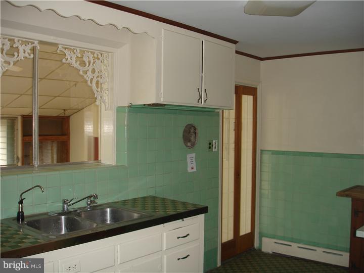 111 Moyer Road Chalfont, PA 18914 - Photo 9 of 21 Gallery Image 9