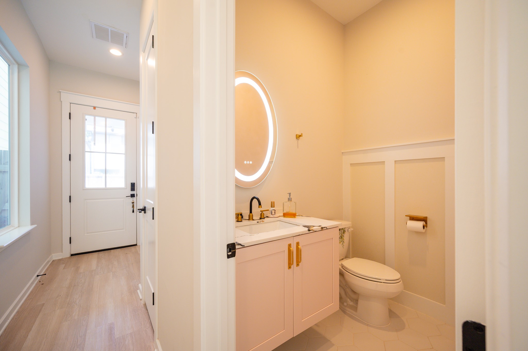 2032 West Tidwell Road Houston, TX 77091 - Photo 8 of 39 Gallery Image 8