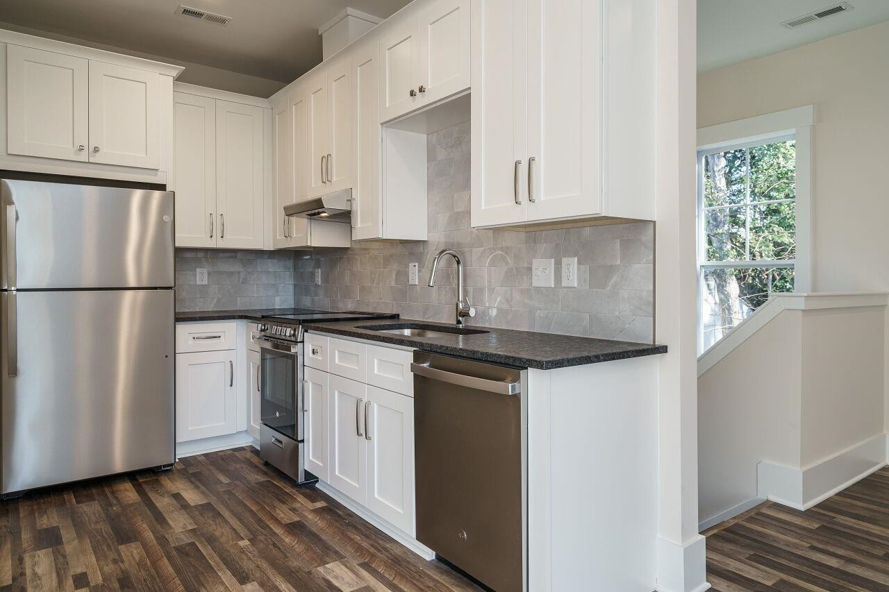 213 Georgetown Road Raleigh, NC 27608 - Photo 39 of 44 Guest House Kitchenette