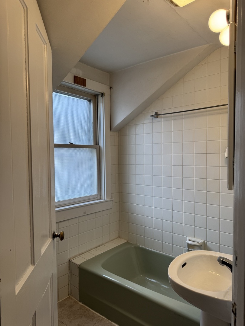 99 West County Line Road, Unit C Barrington Hills, IL 60010 - Photo 31 of 34