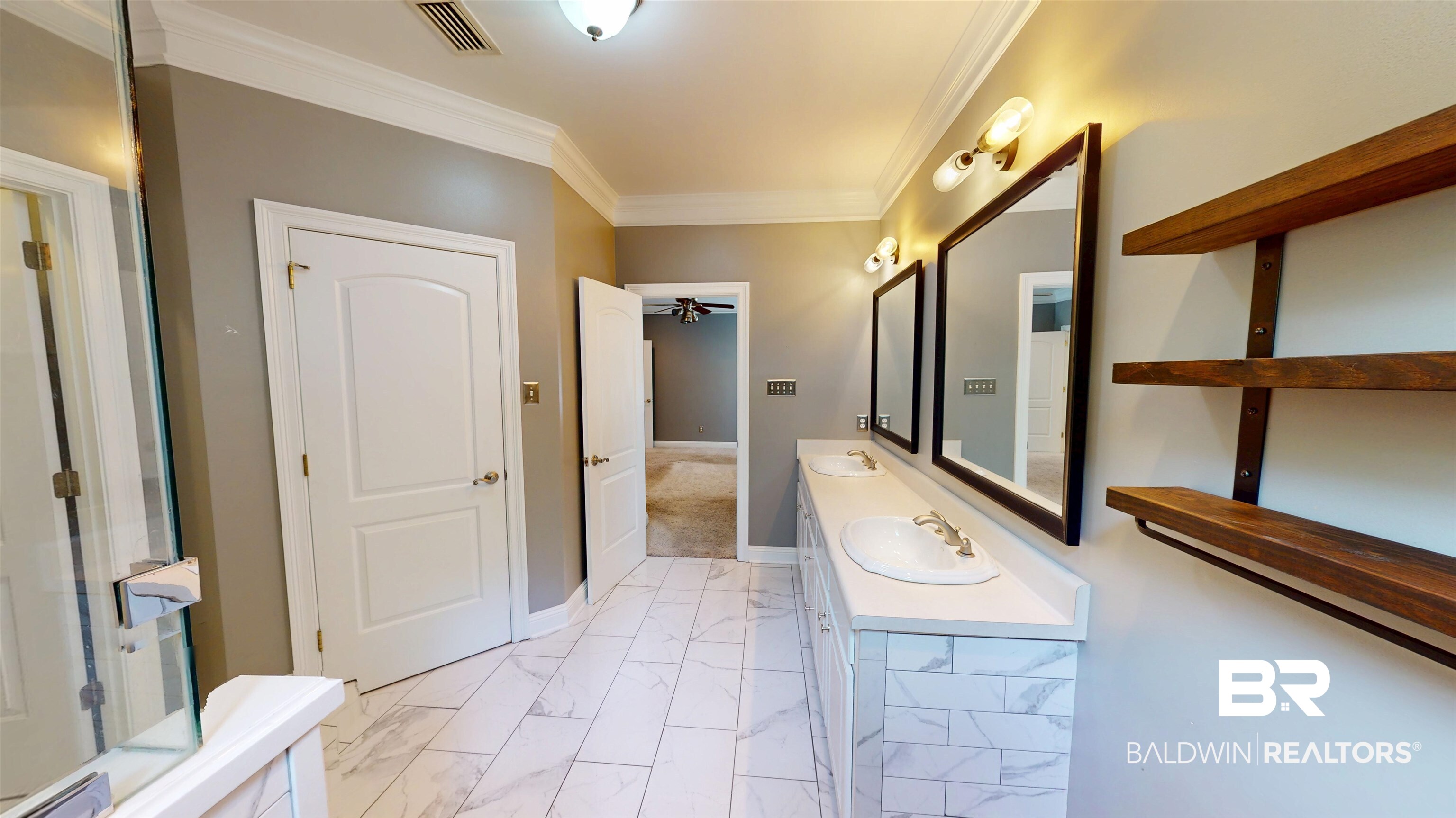 1651 Laurel Street Mobile, AL 36604 - Photo 12 of 28 Bathroom