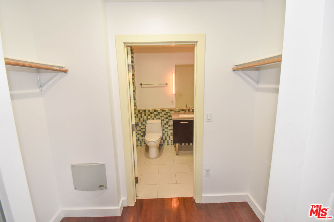 756 South Spring Street, Unit 404 Los Angeles, CA 90014 - Photo 7 of 14 a view of a bathroom