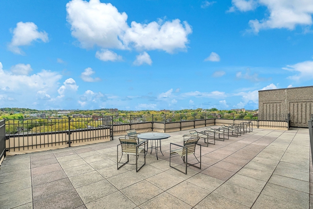 1731 Beacon Street, Unit 1515 Brookline, MA 02445 - Photo 31 of 40