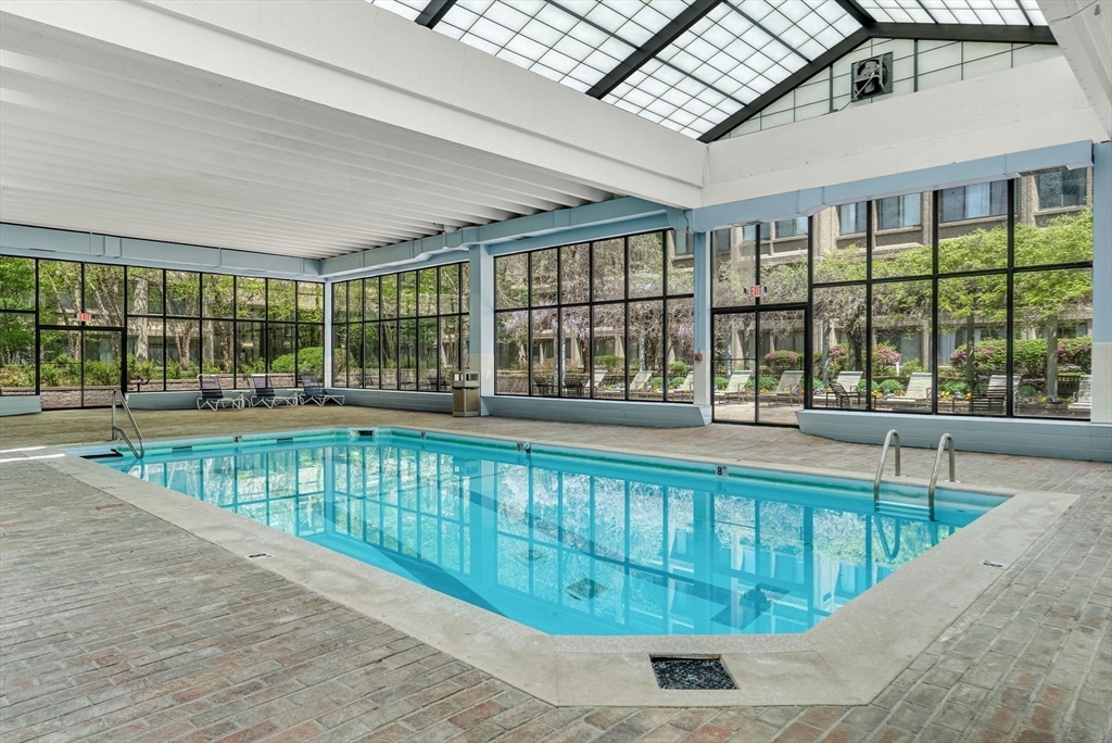 1731 Beacon Street, Unit 1515 Brookline, MA 02445 - Photo 32 of 40