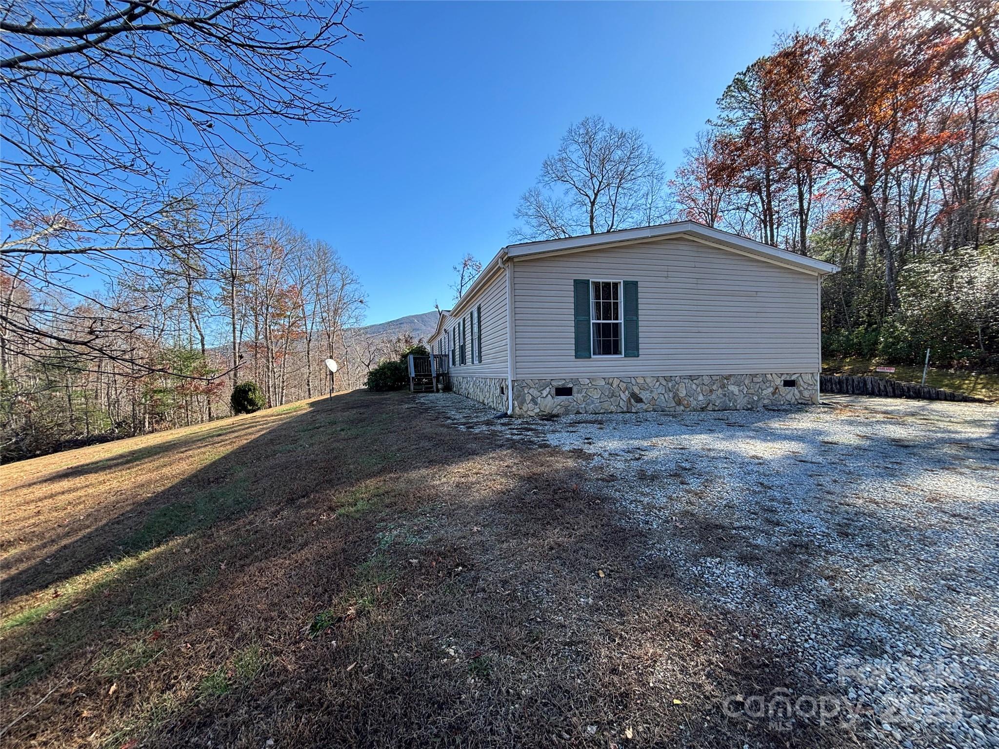930 DC Johnson Road Marion, NC 28752 - Photo 3 of 37 Gallery Image 3