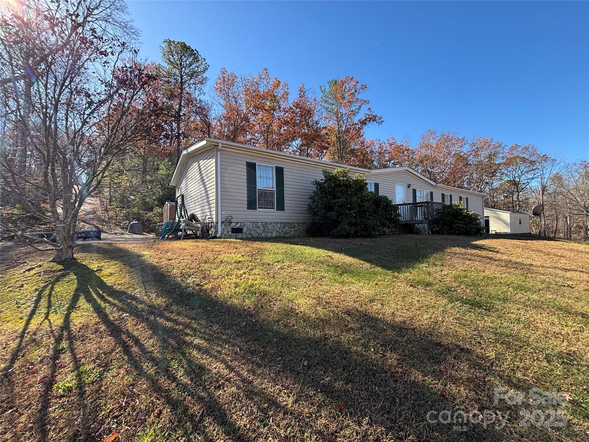 930 DC Johnson Road Marion, NC 28752 - Photo 4 of 37 Gallery Image 4