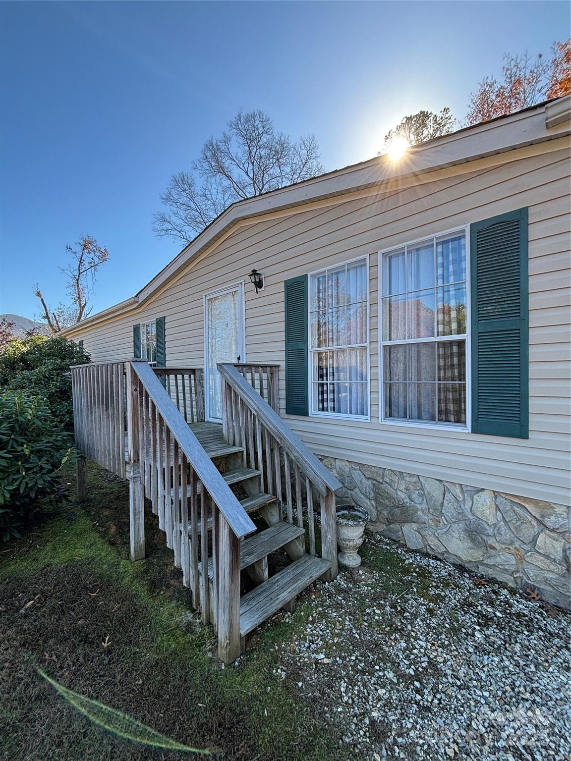 930 DC Johnson Road Marion, NC 28752 - Photo 5 of 37 Gallery Image 5