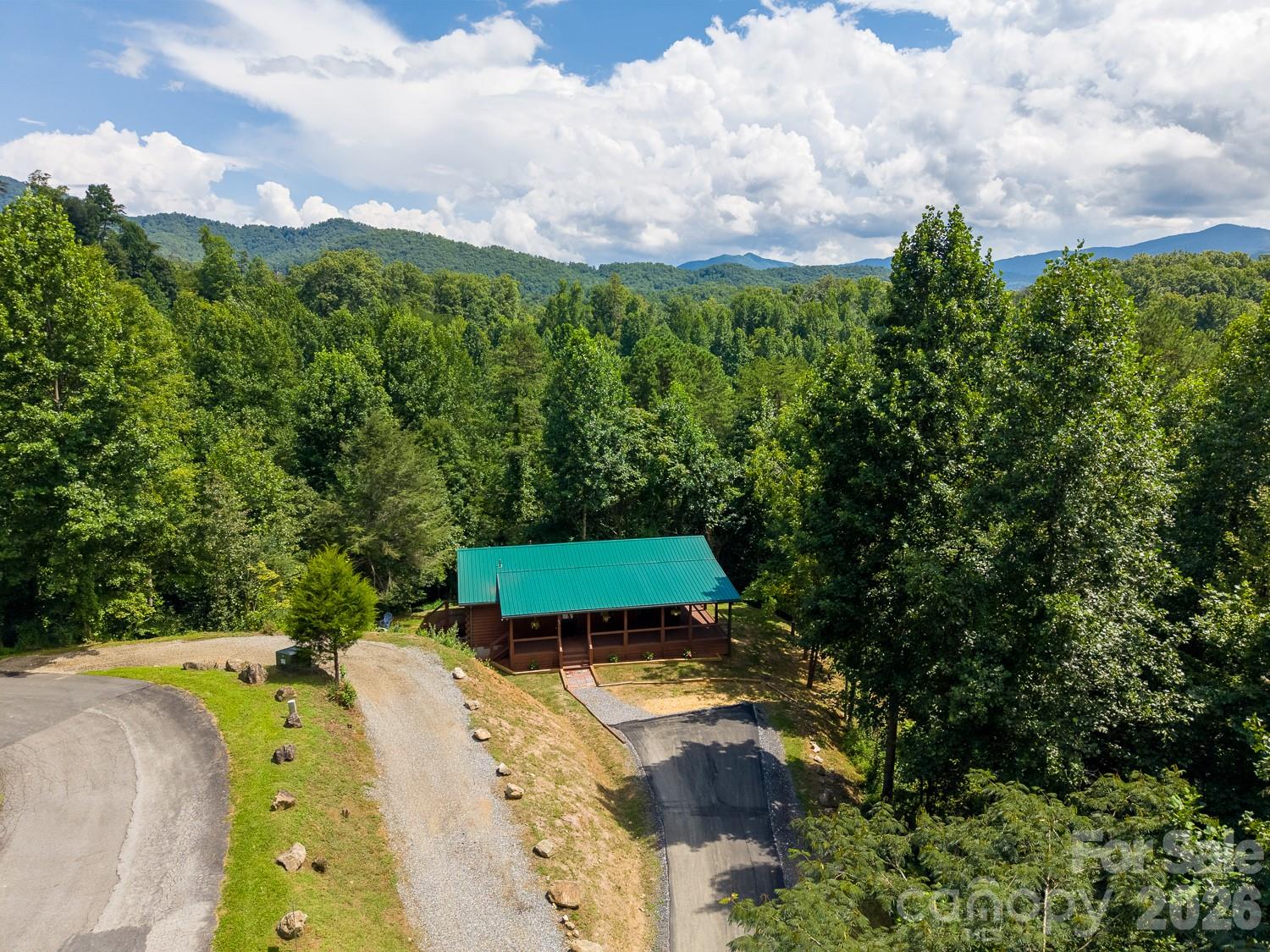 677 Ridgetop Circle Whittier, NC 28789 - Photo 32 of 37 Gallery Image 32