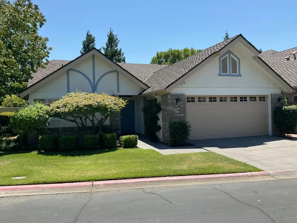 $459,950 | 2270 Dawson Cove Lane South, Clovis, CA 93611
