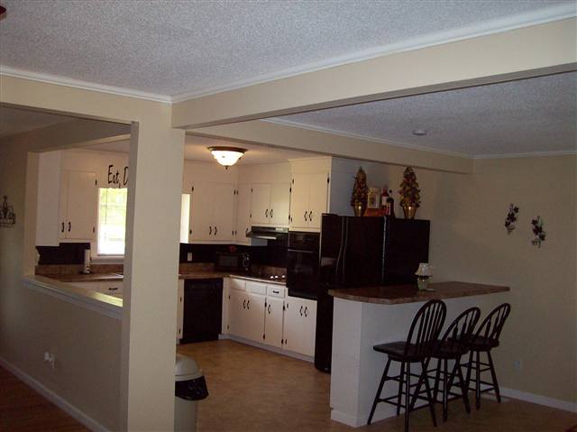 910 Fairfield Drive Anderson, SC 29621 - Photo 4 of 8 Gallery Image 4