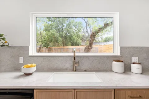 $688,500 | 2703 Gettysburg Drive, Austin, TX 78745