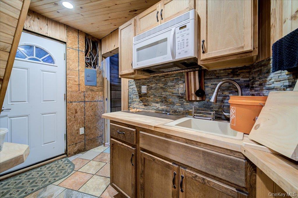 2 Couzines Road Woodbourne, NY 12788 - Photo 23 of 34