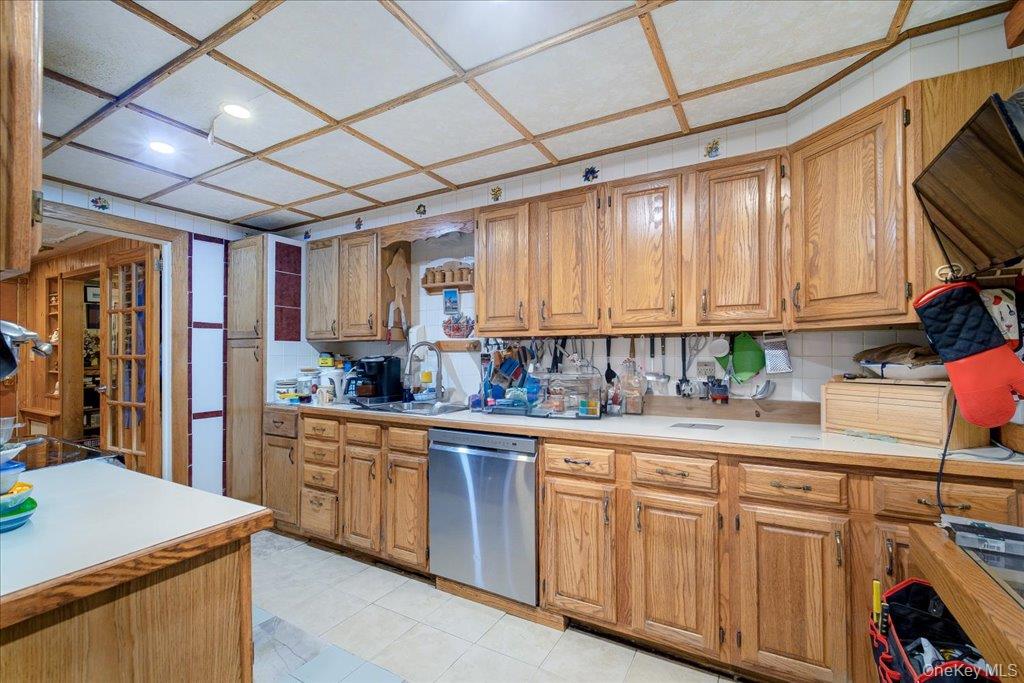 2 Couzines Road Woodbourne, NY 12788 - Photo 8 of 34